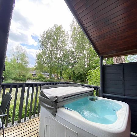 Otter 4 Hot Tub - Huntersmoon-Warminster-Bath-Salisbury Villa Exteriör bild