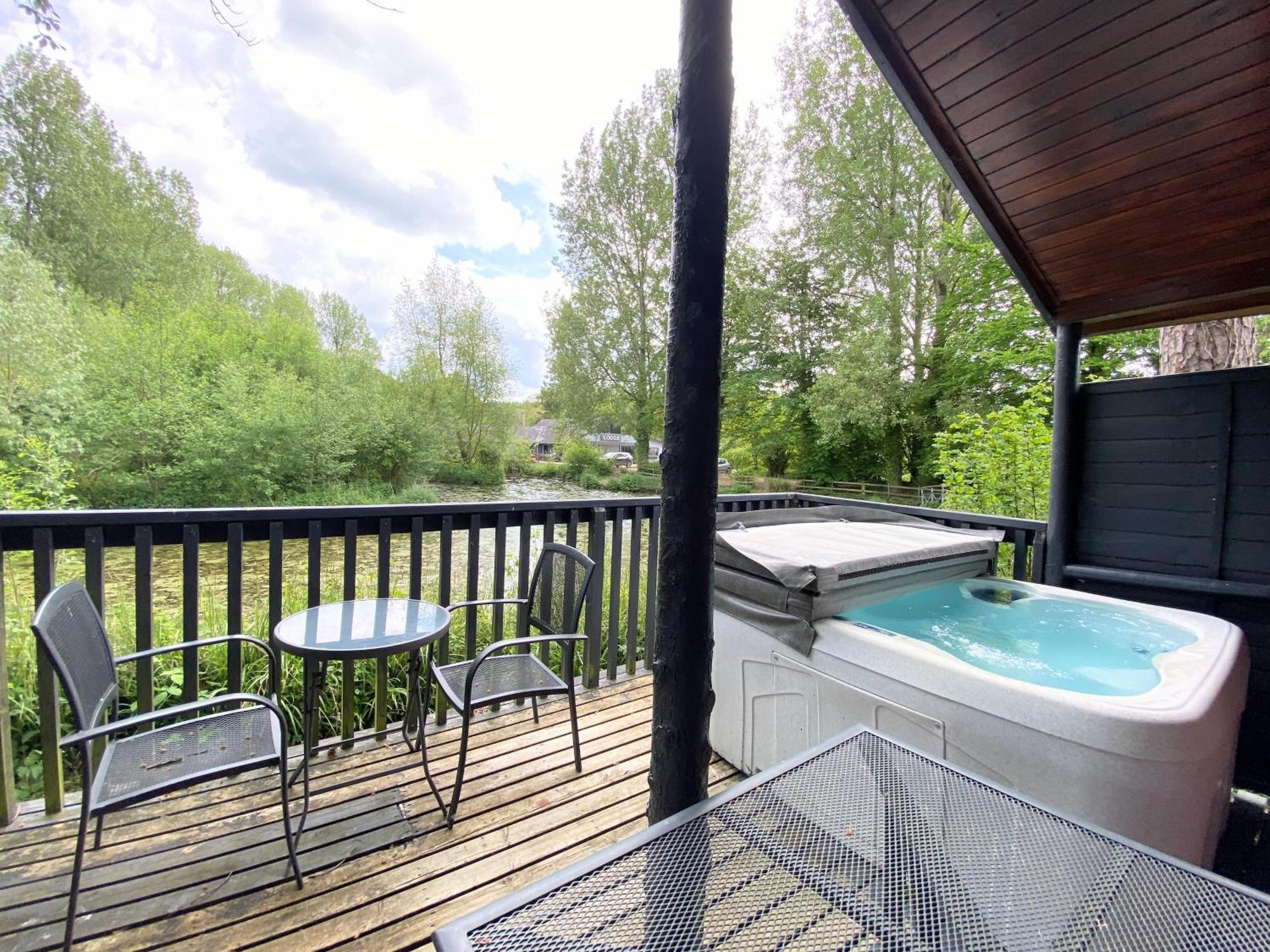 Otter 4 Hot Tub - Huntersmoon-Warminster-Bath-Salisbury Villa Exteriör bild